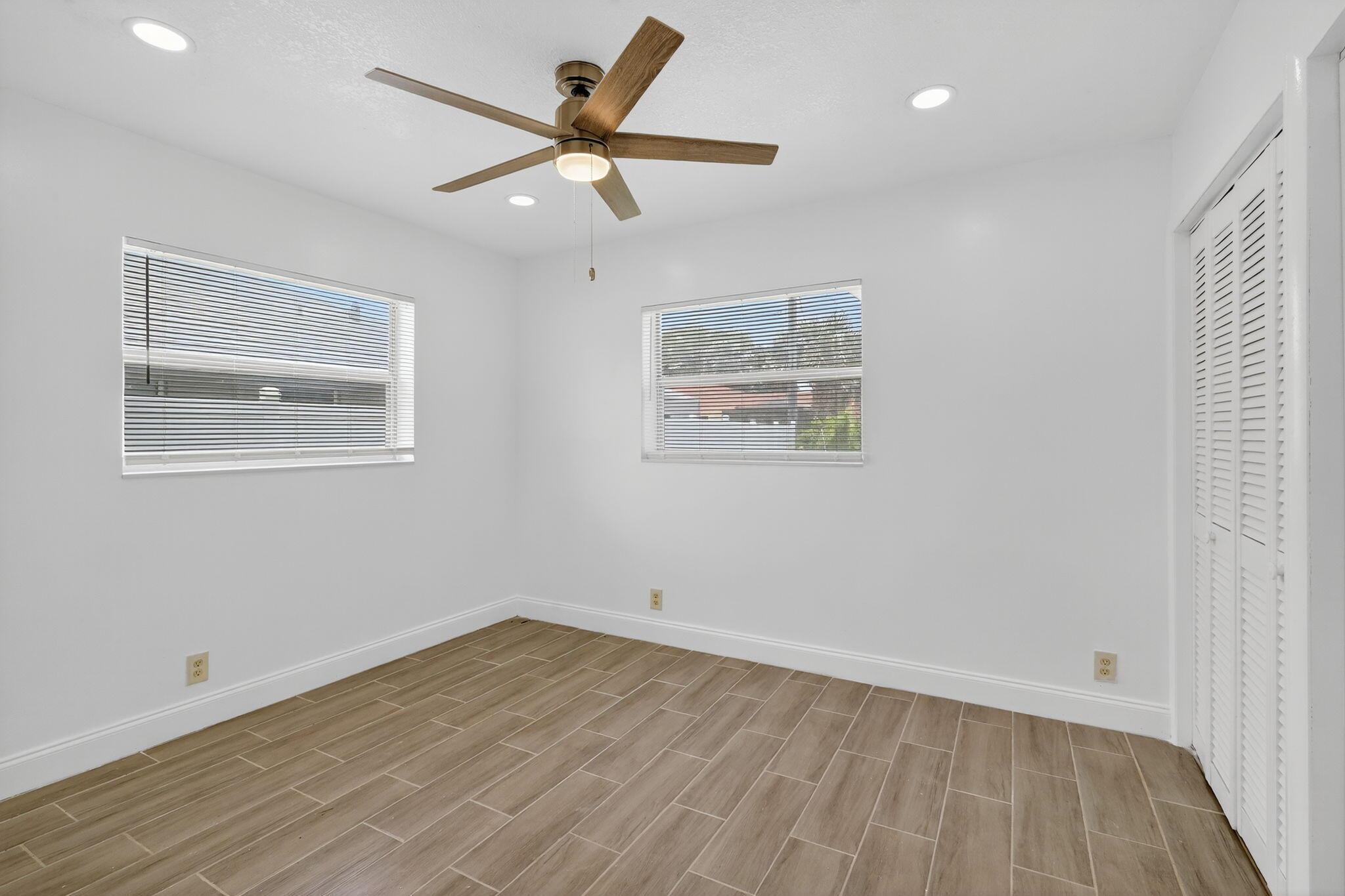 ROOSEVELT ESTATES - Residential Lease