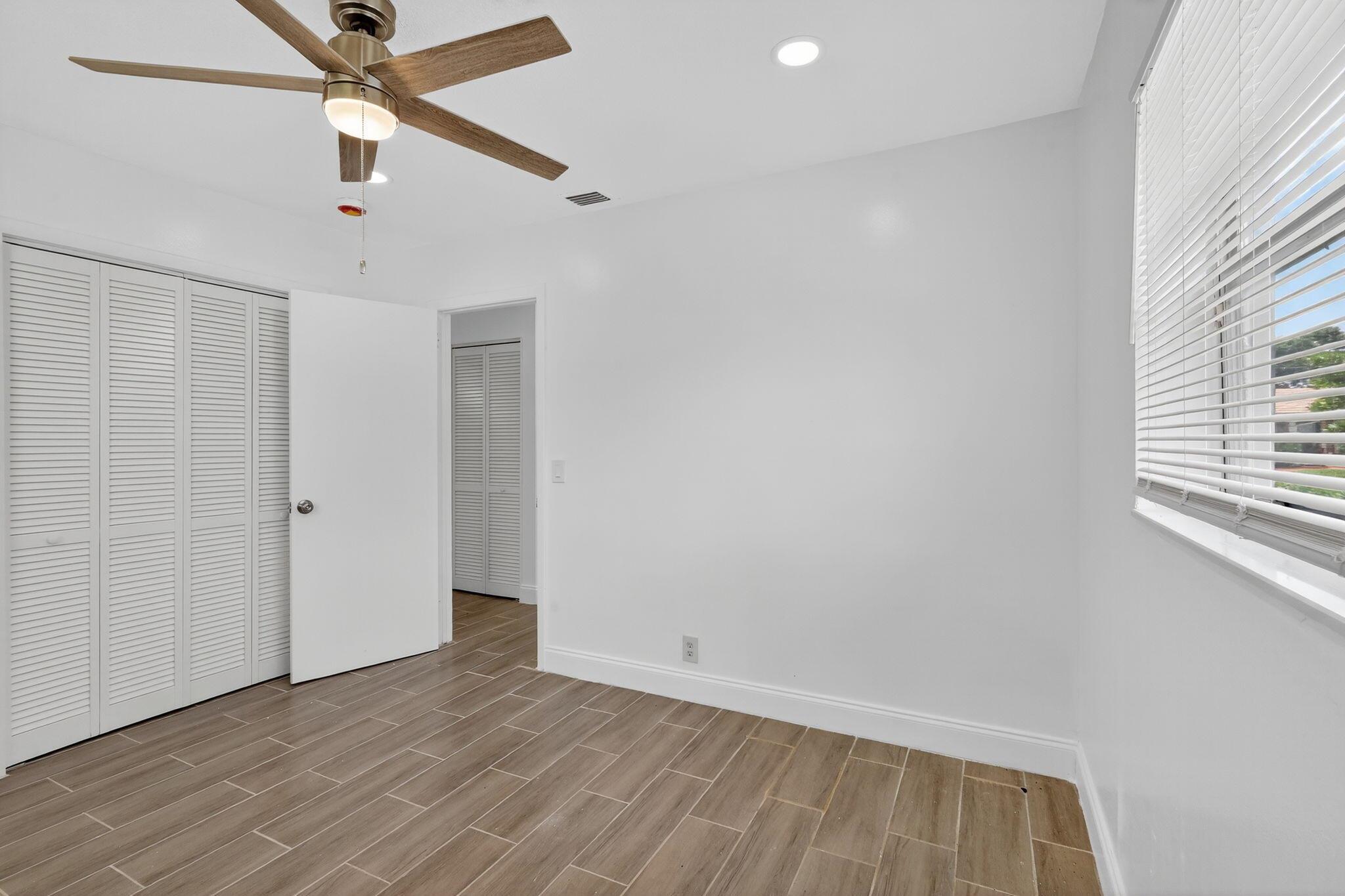 ROOSEVELT ESTATES - Residential Lease