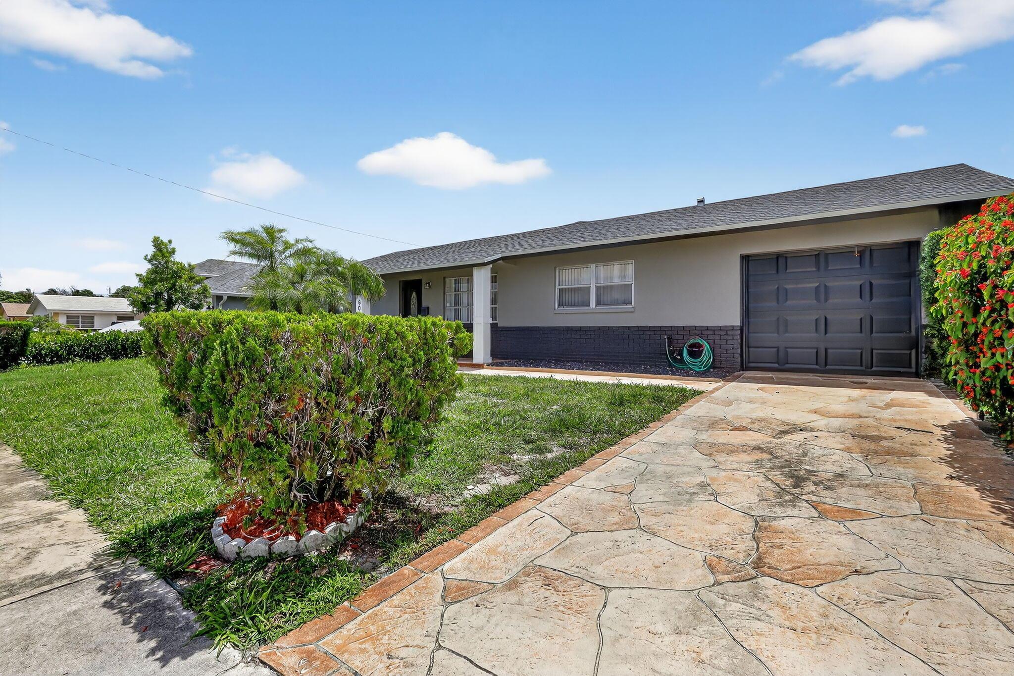 ROOSEVELT ESTATES - Residential Lease