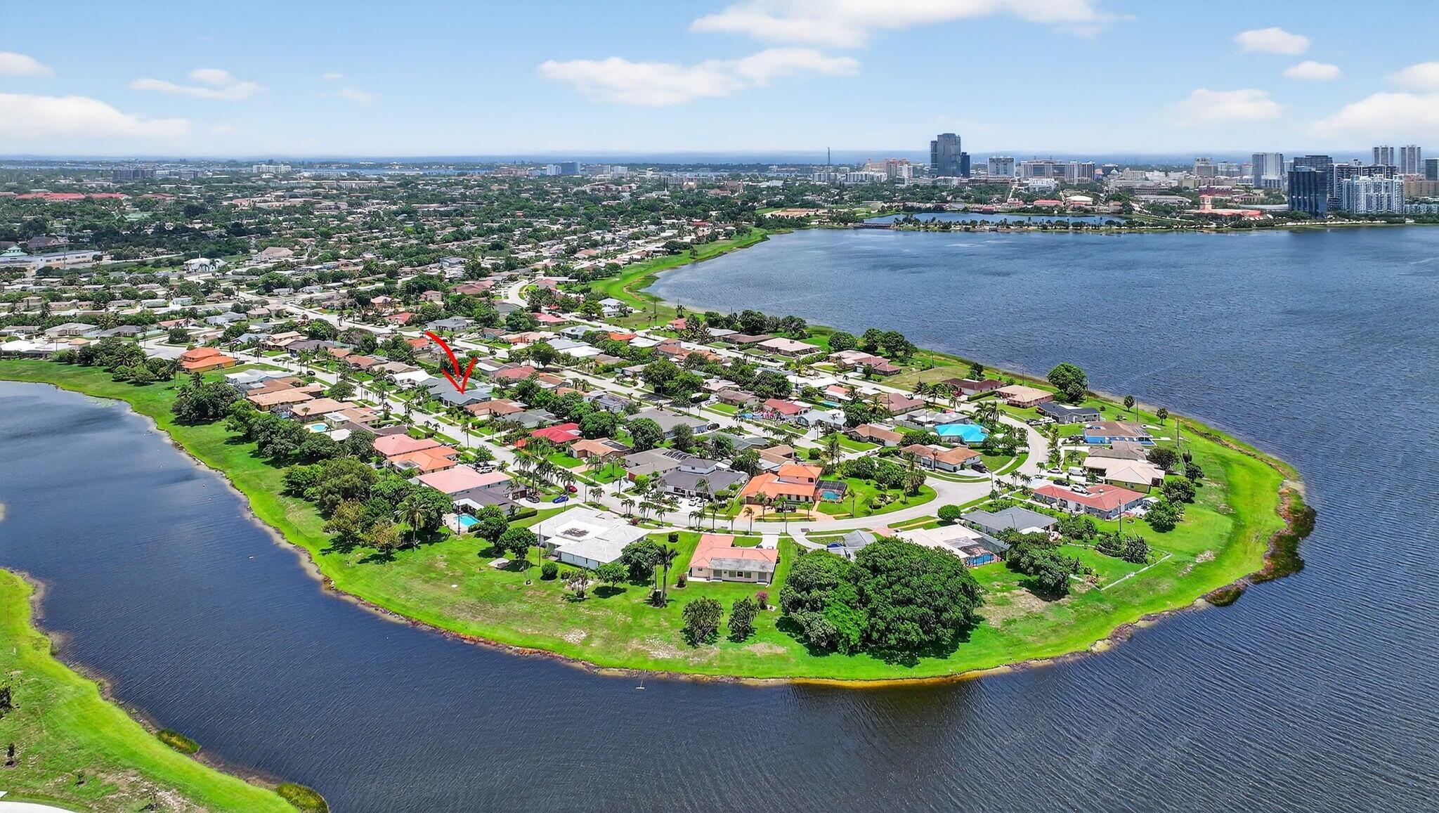 ROOSEVELT ESTATES - Residential Lease