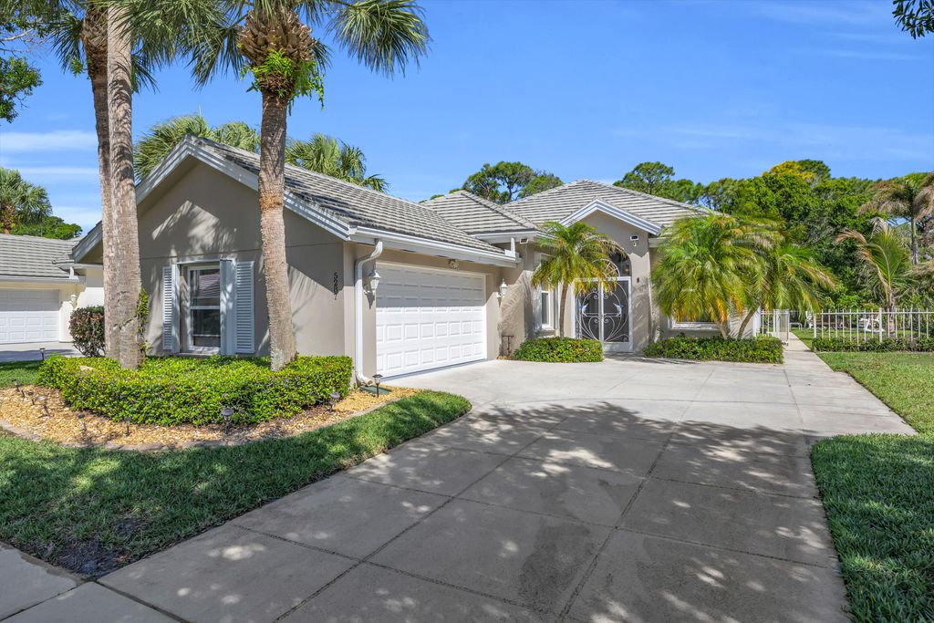 Photo of 5287 SE Sweetbrier Terrace, Hobe Sound, FL 33455 (MLS # B26019463)