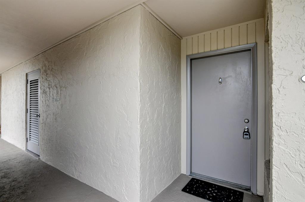 BOCA BAYOU CONDO - Residential Lease