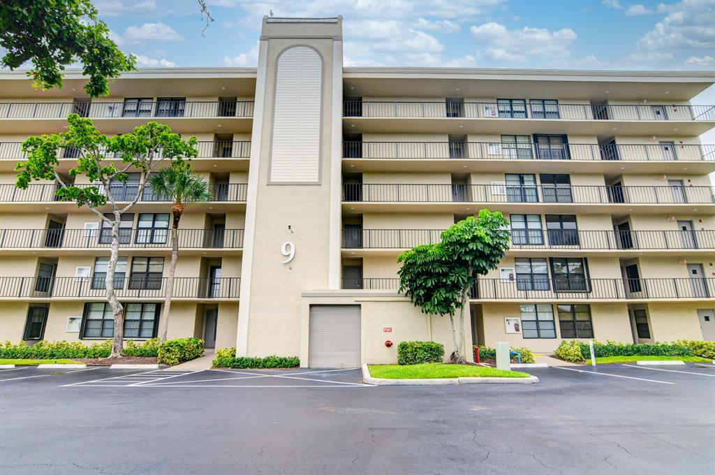 BOCA BAYOU CONDO - Residential Lease