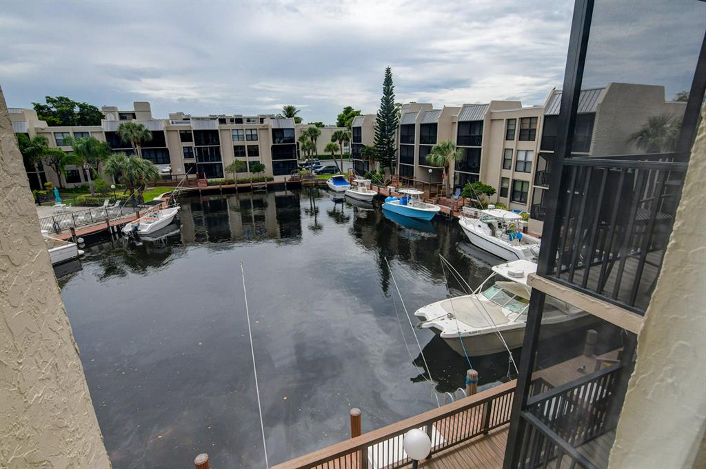 BOCA BAYOU CONDO - Residential Lease