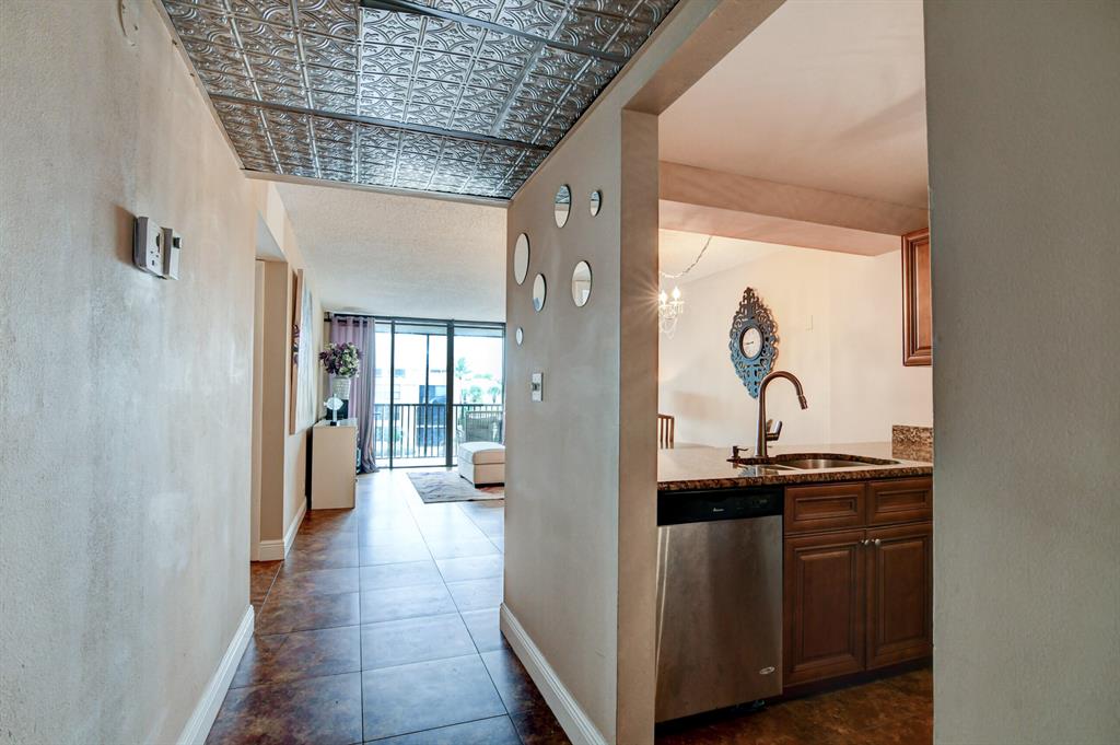 BOCA BAYOU CONDO - Residential Lease