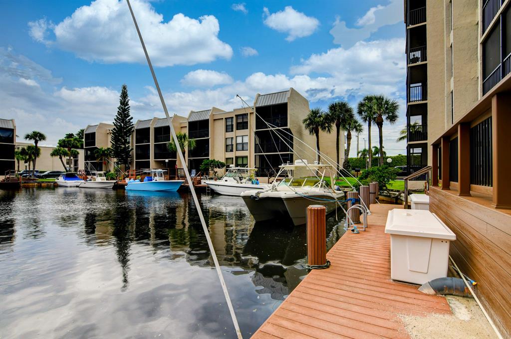 BOCA BAYOU CONDO - Residential Lease
