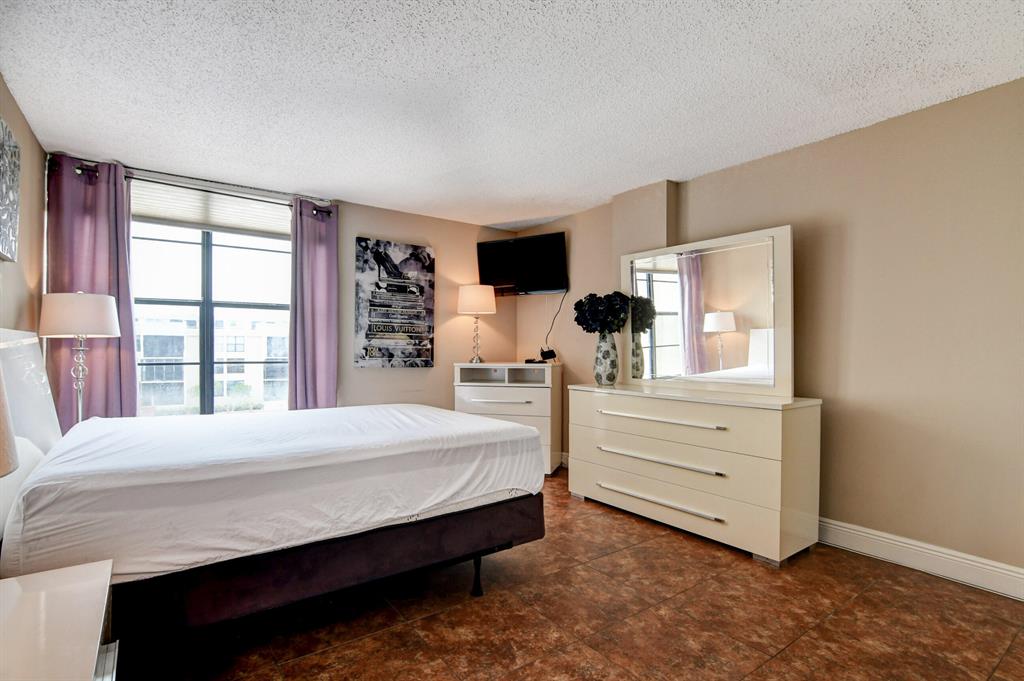 BOCA BAYOU CONDO - Residential Lease