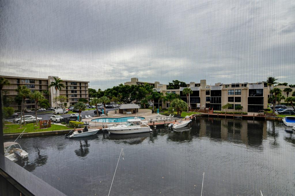 BOCA BAYOU CONDO - Residential Lease