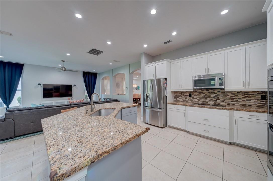 San Mellina 176-44 B - Residential