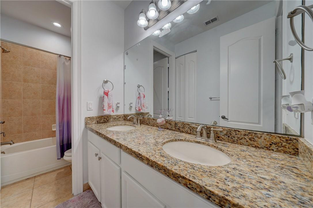 San Mellina 176-44 B - Residential