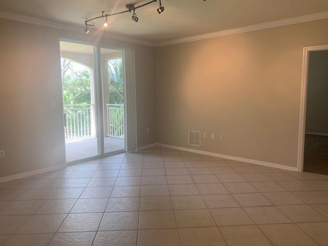 VILLAS AT EMERALD DUNES C - Residential Lease