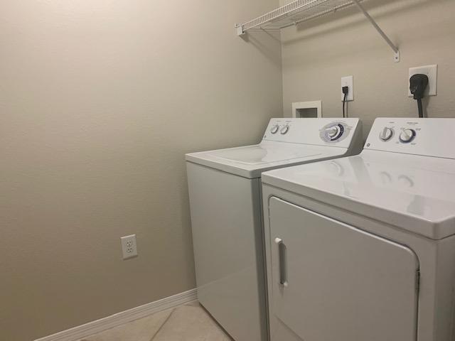 VILLAS AT EMERALD DUNES C - Residential Lease