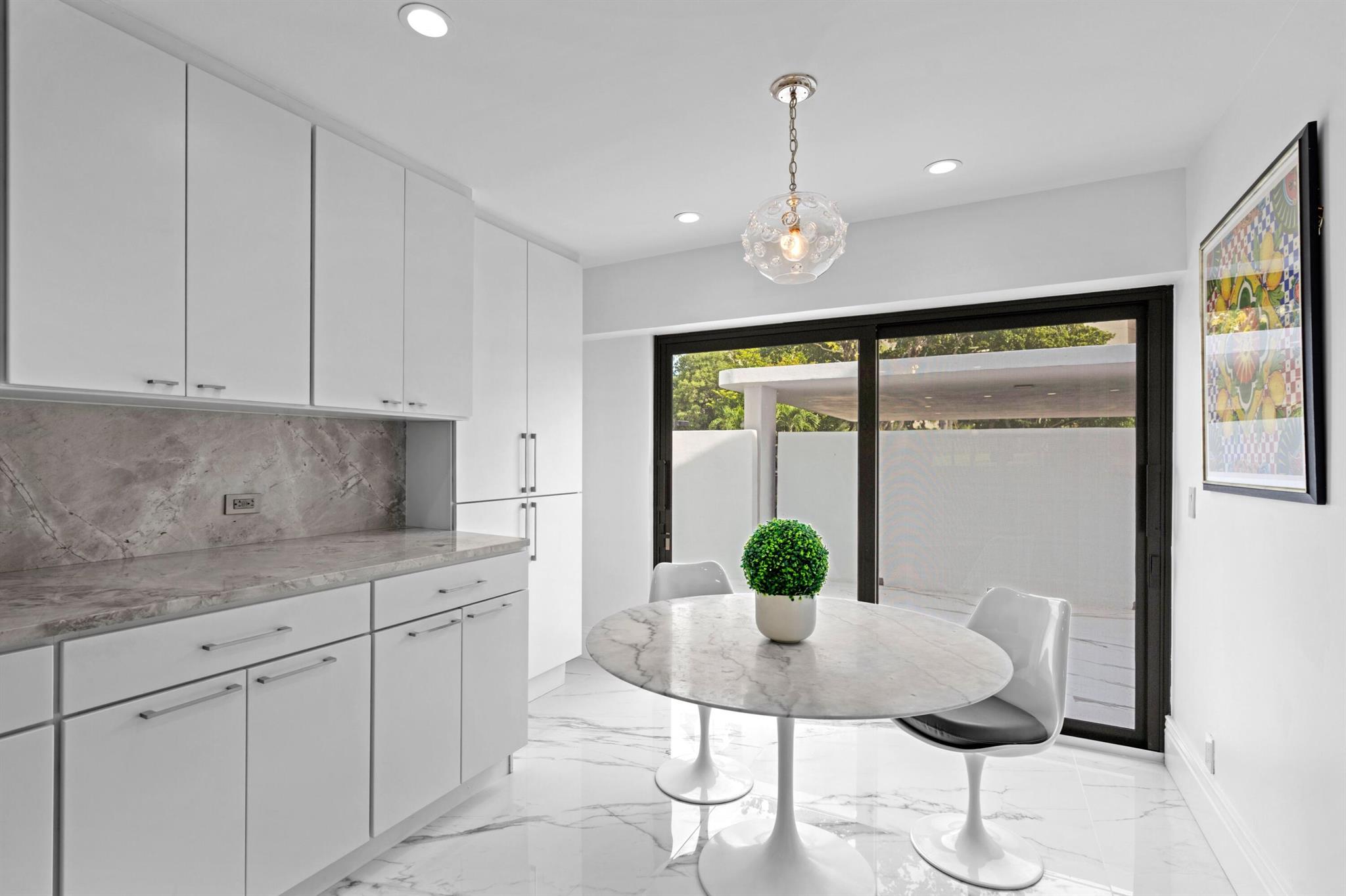 PARLIAMENT GOLF VILLAS CO - Residential