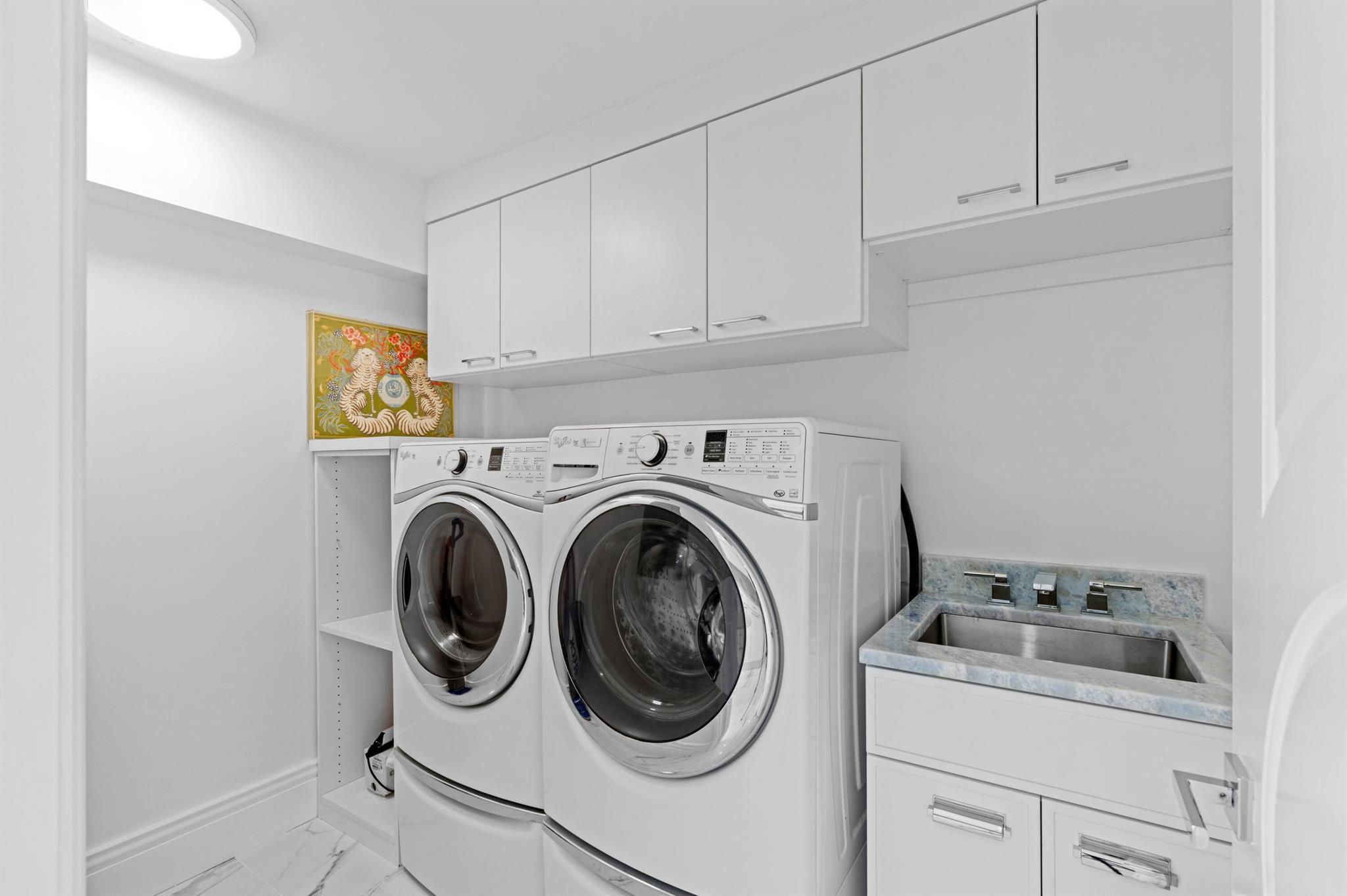 PARLIAMENT GOLF VILLAS CO - Residential