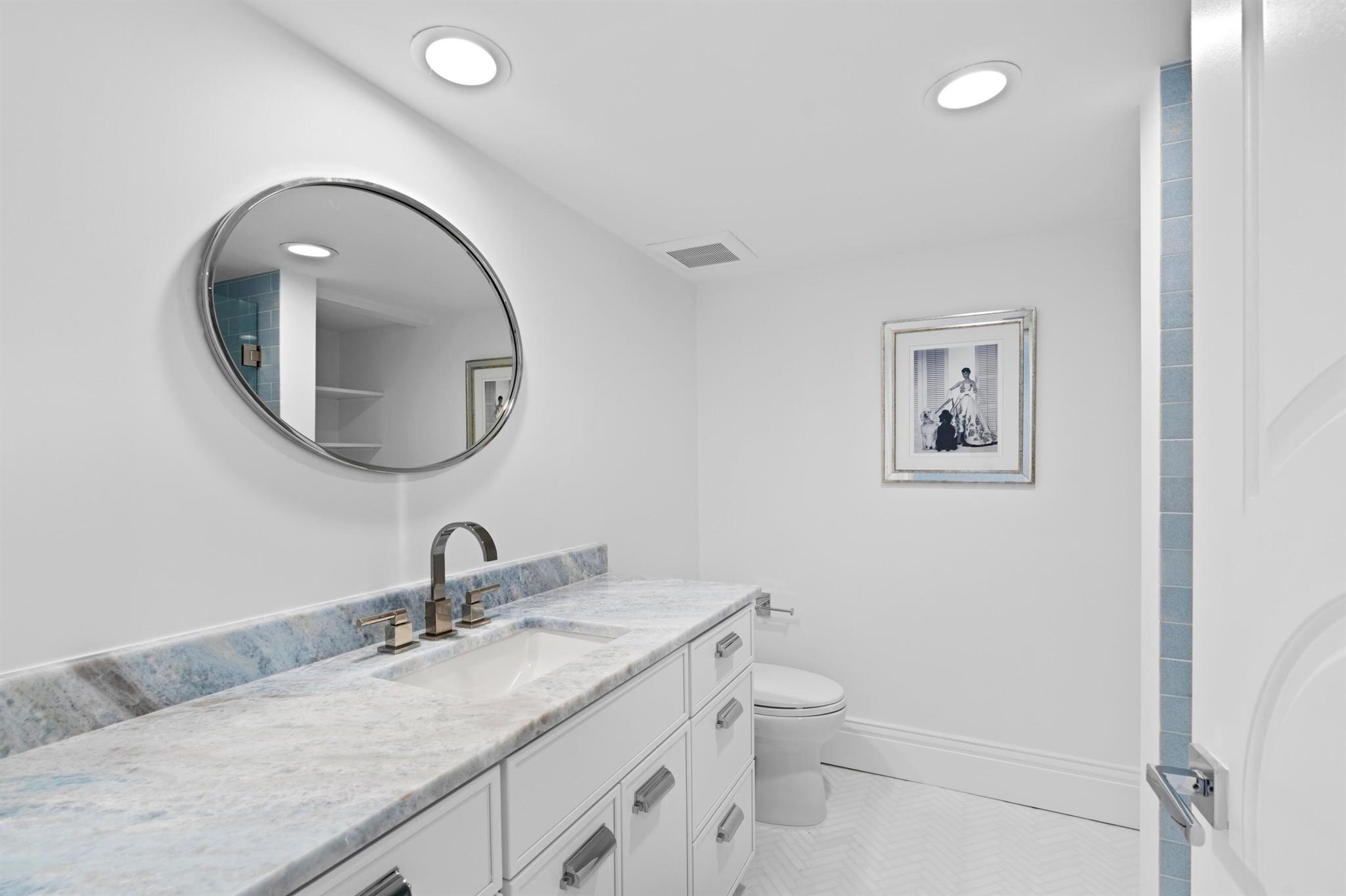 PARLIAMENT GOLF VILLAS CO - Residential