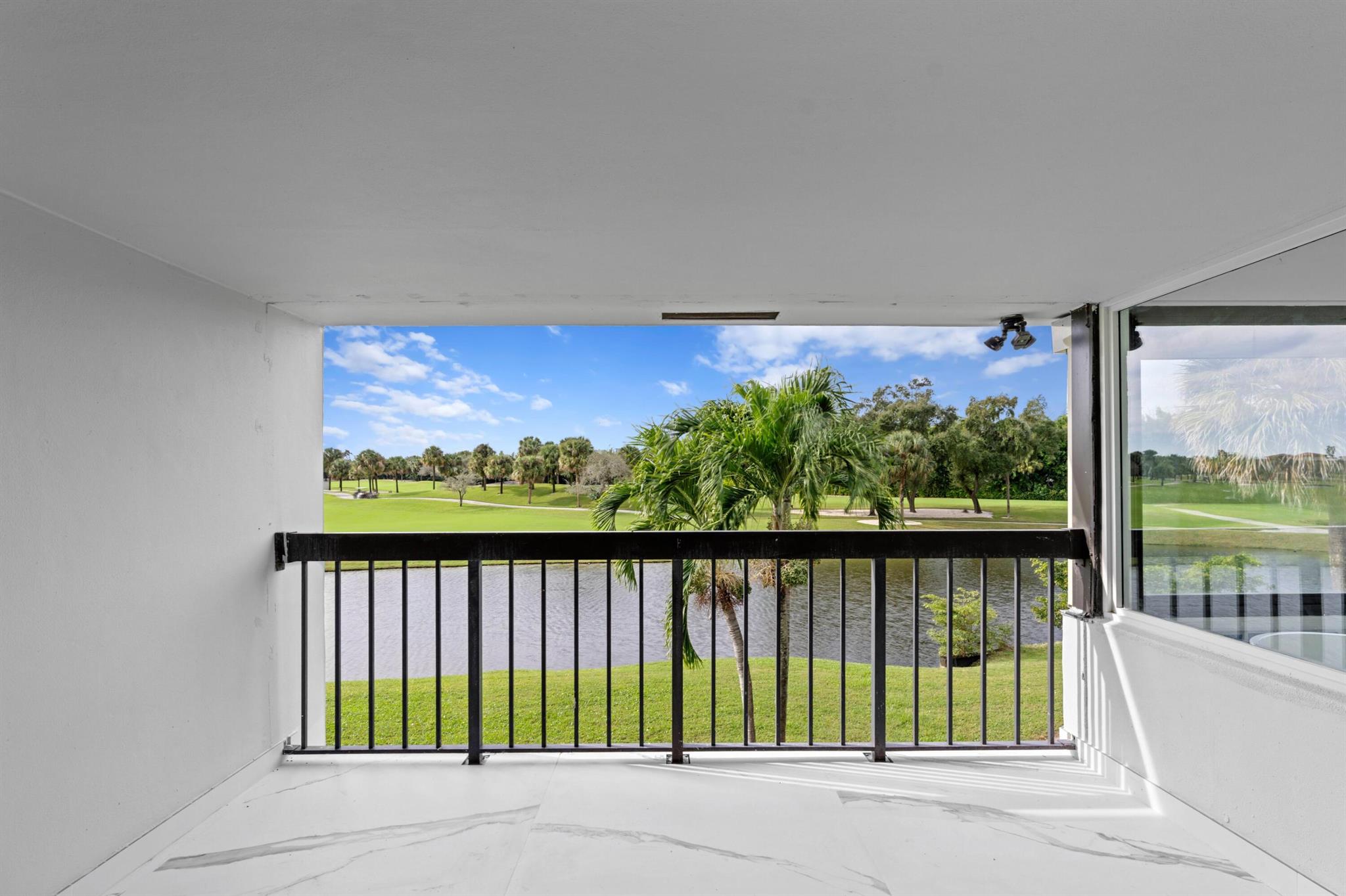 PARLIAMENT GOLF VILLAS CO - Residential