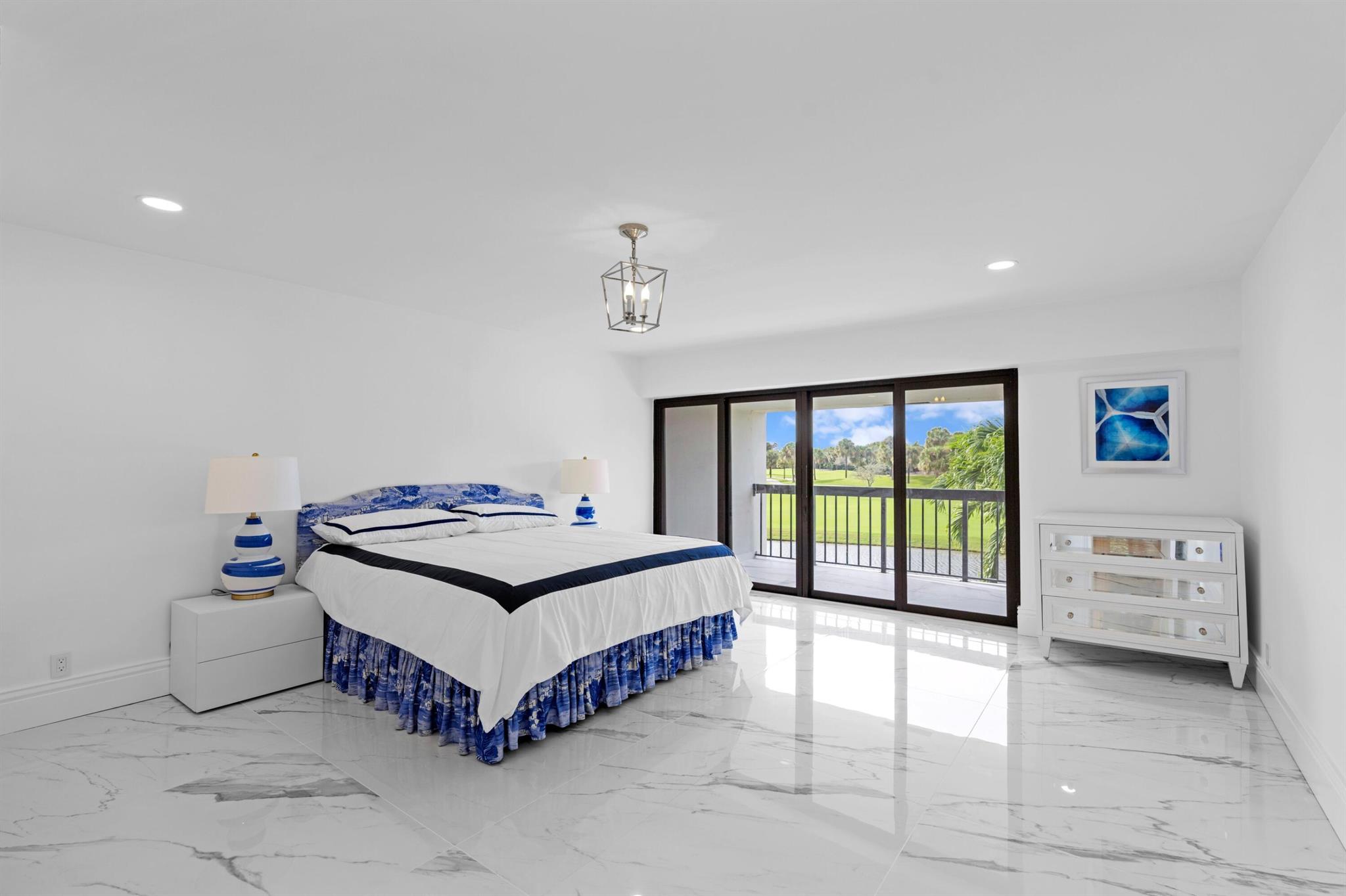 PARLIAMENT GOLF VILLAS CO - Residential