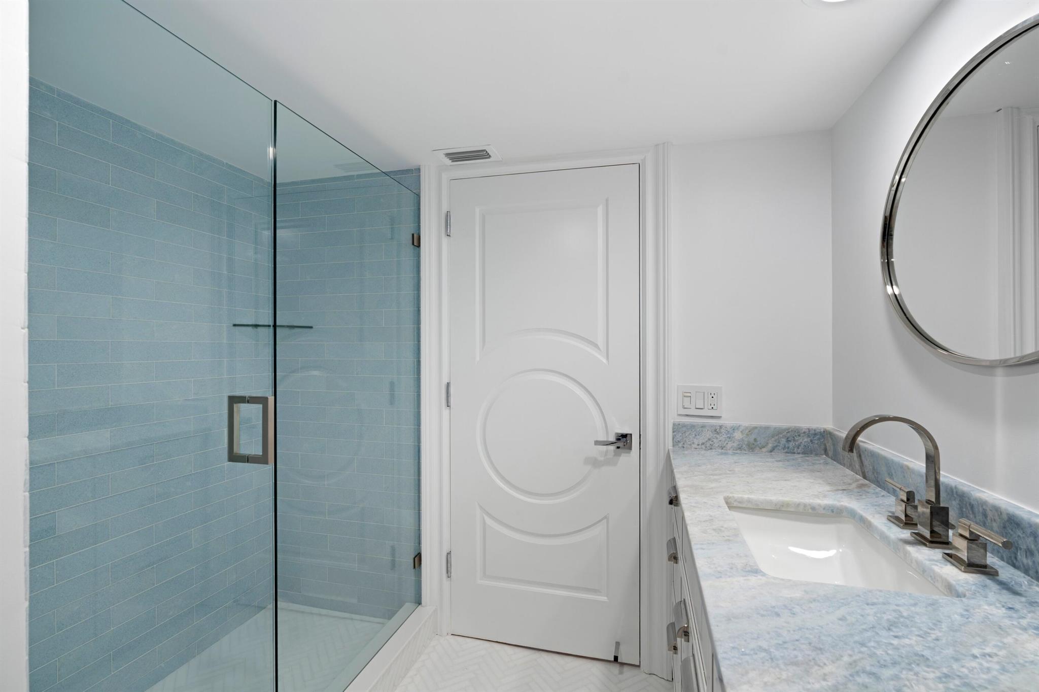 PARLIAMENT GOLF VILLAS CO - Residential