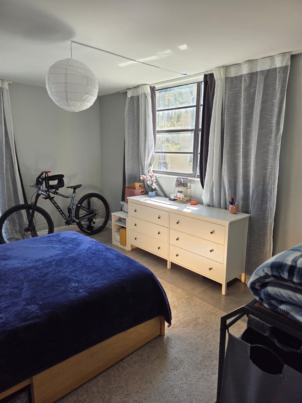 BLUE LAKE APTS - Residential