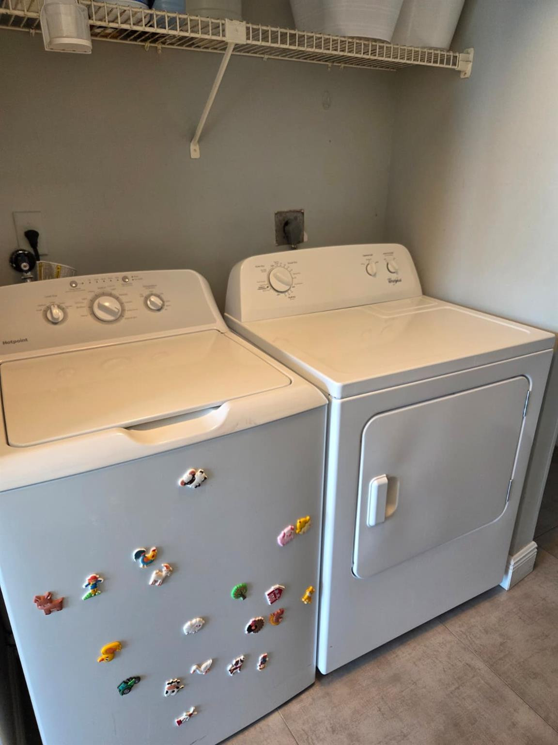 BLUE LAKE APTS - Residential