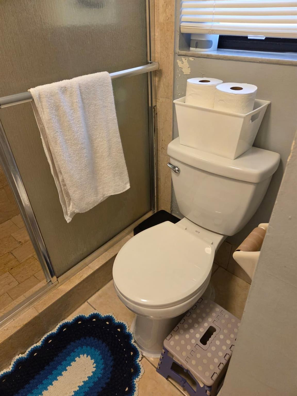 BLUE LAKE APTS - Residential