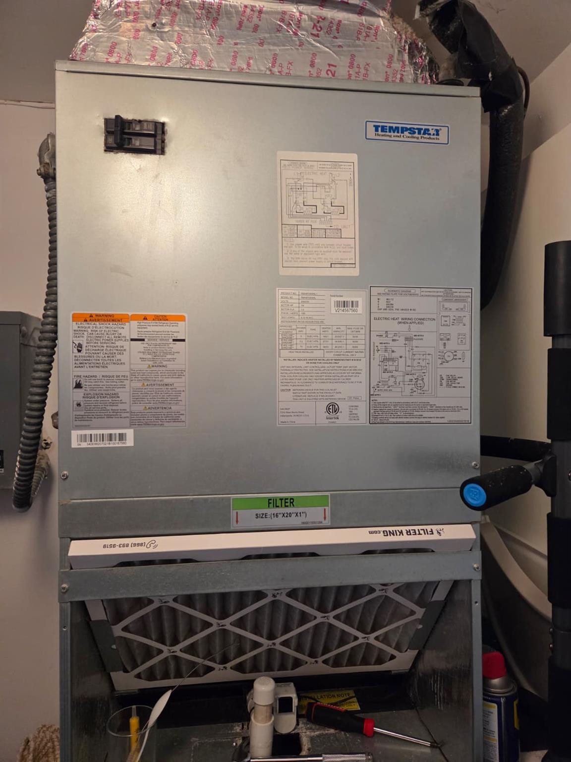 BLUE LAKE APTS - Residential