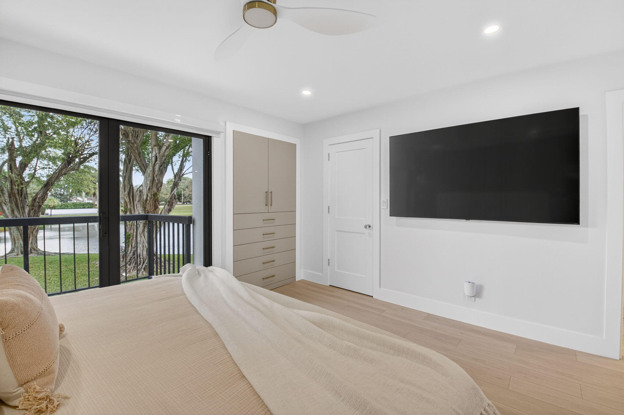 PINE LAKE CONDO - Residential