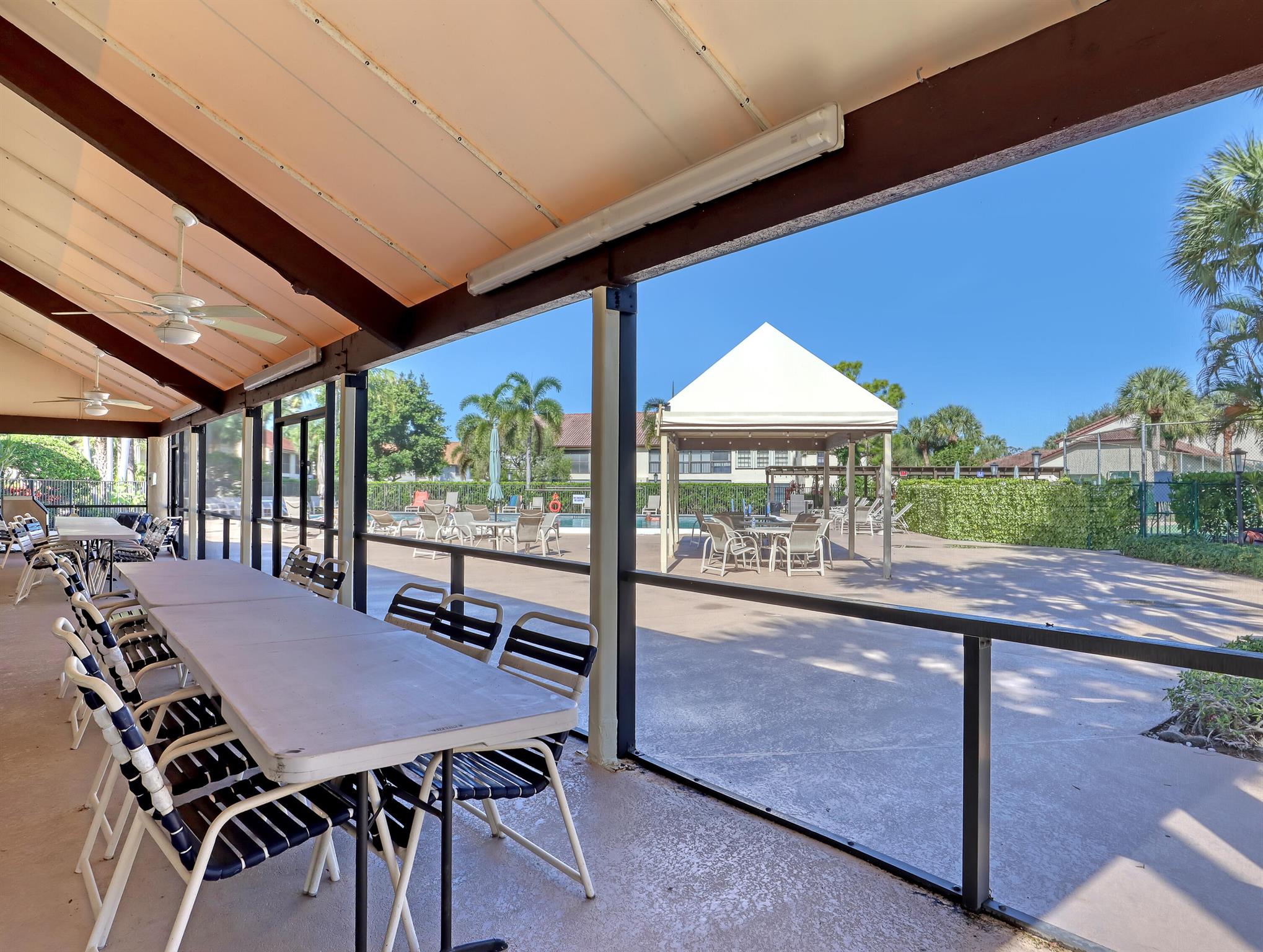 PARK POINTE - Residential