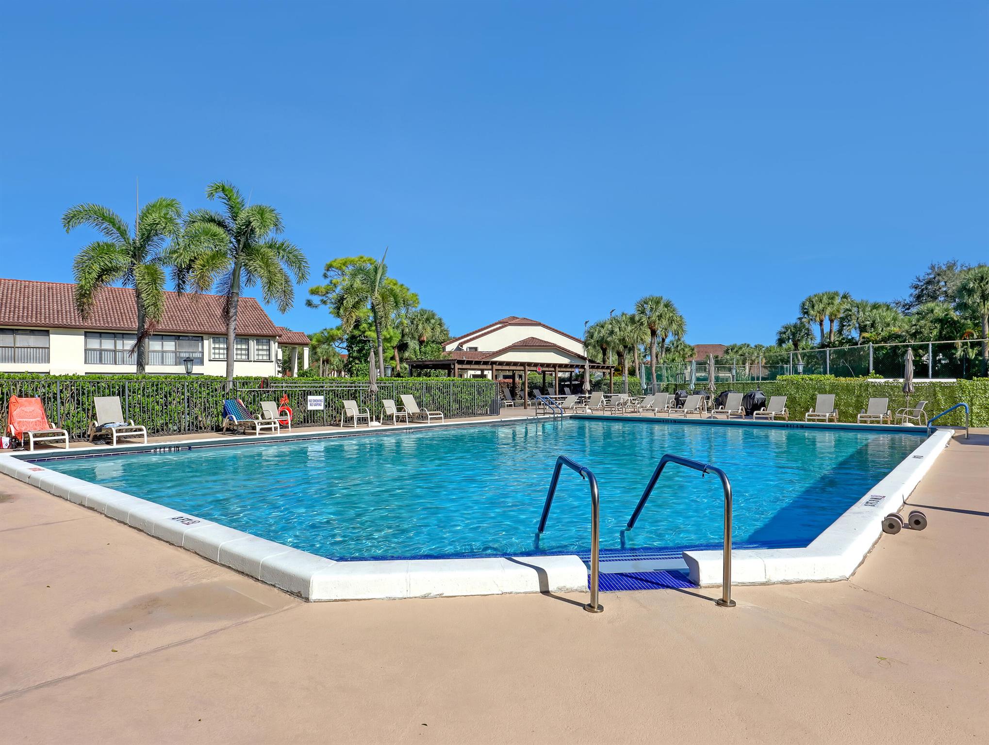 PARK POINTE - Residential