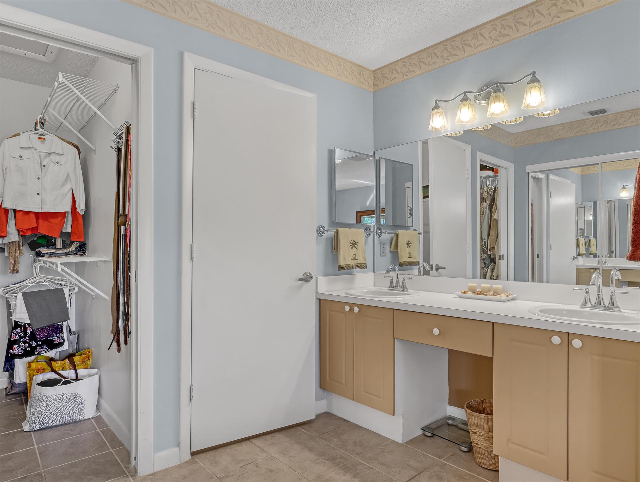 PARK POINTE - Residential