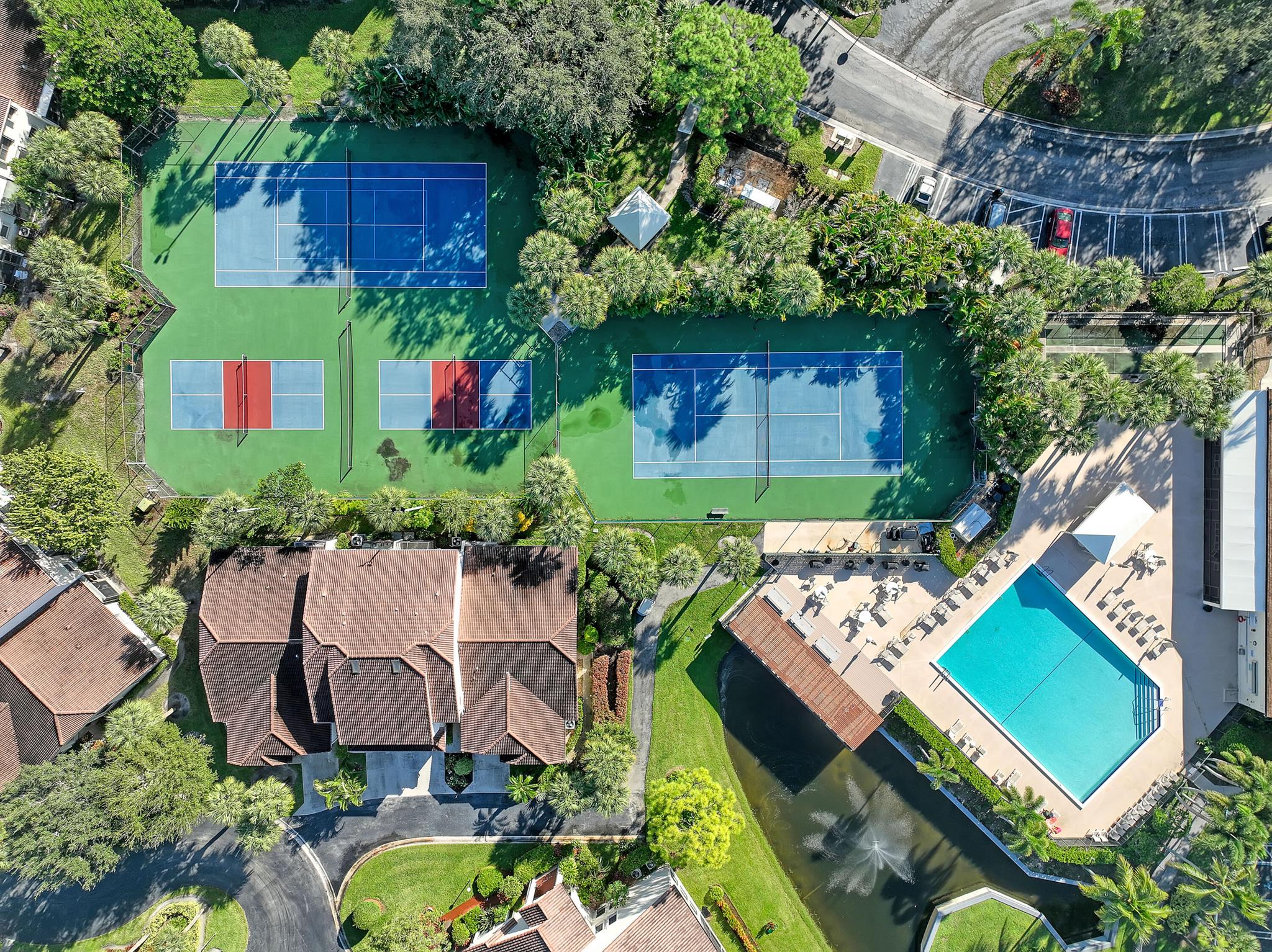 PARK POINTE - Residential