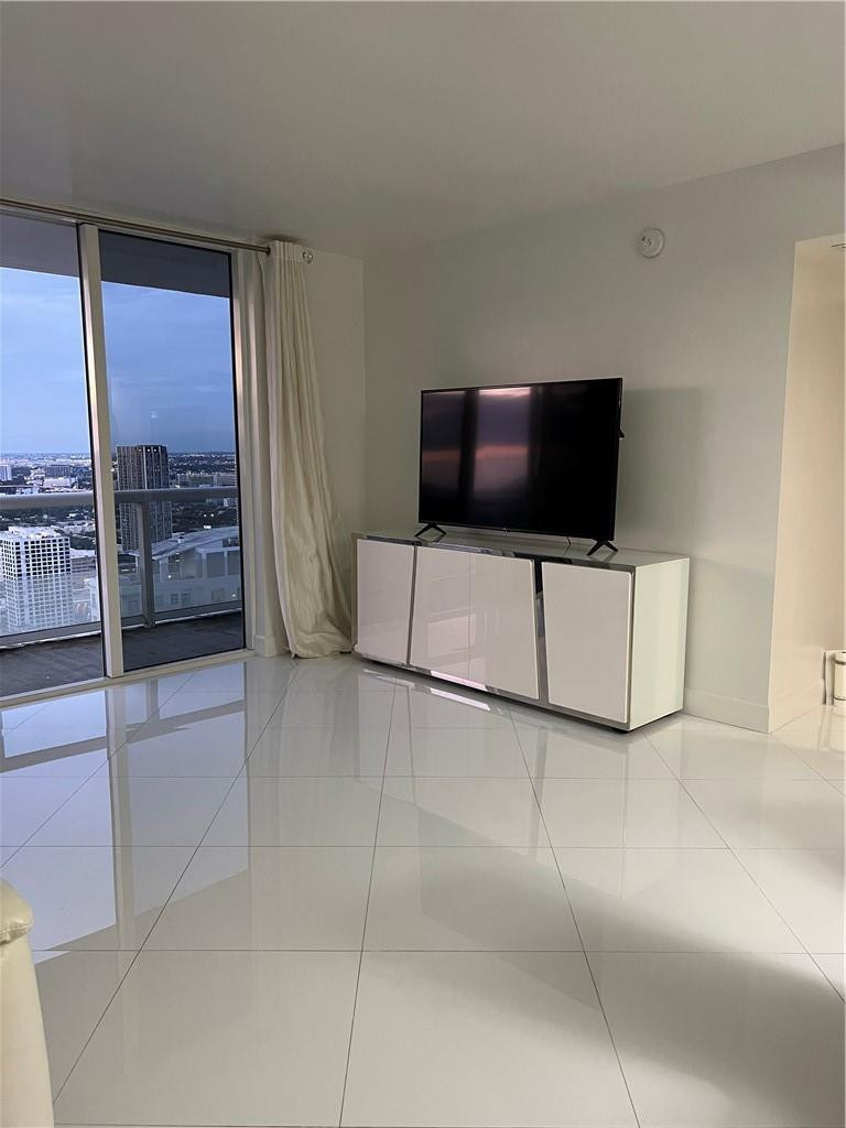 50 Biscayne - Residential