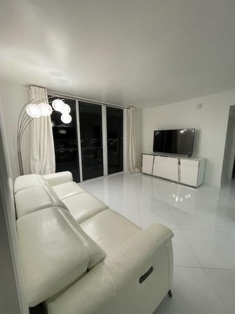 50 Biscayne - Residential