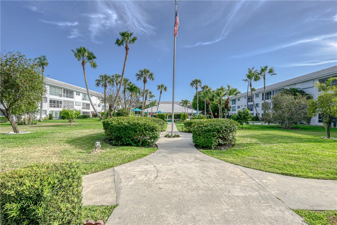 Lighthouse Point Gardens - Residential