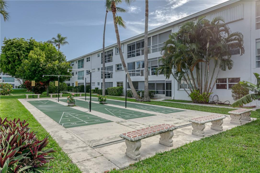 Lighthouse Point Gardens - Residential