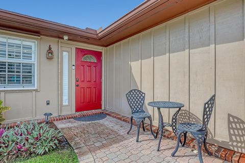 A home in Lake Worth