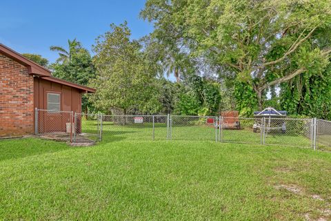 A home in Lake Worth