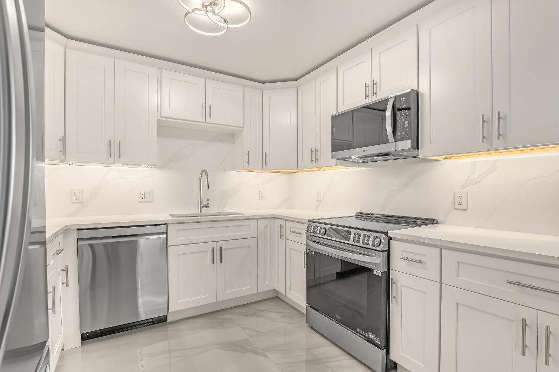 DUNE DECK OF THE PALM BEACHES CONDO - Residential