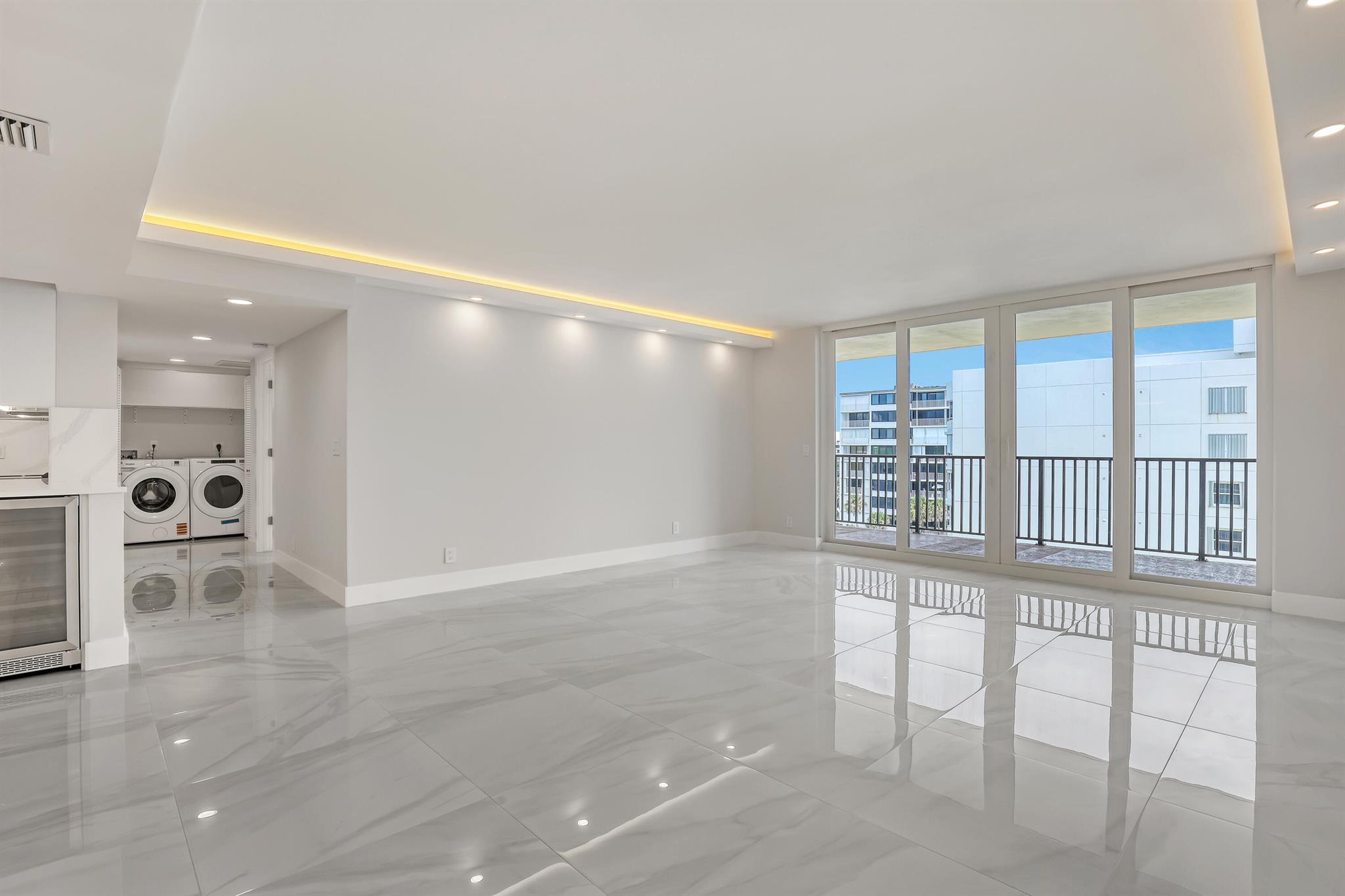 DUNE DECK OF THE PALM BEA - Residential