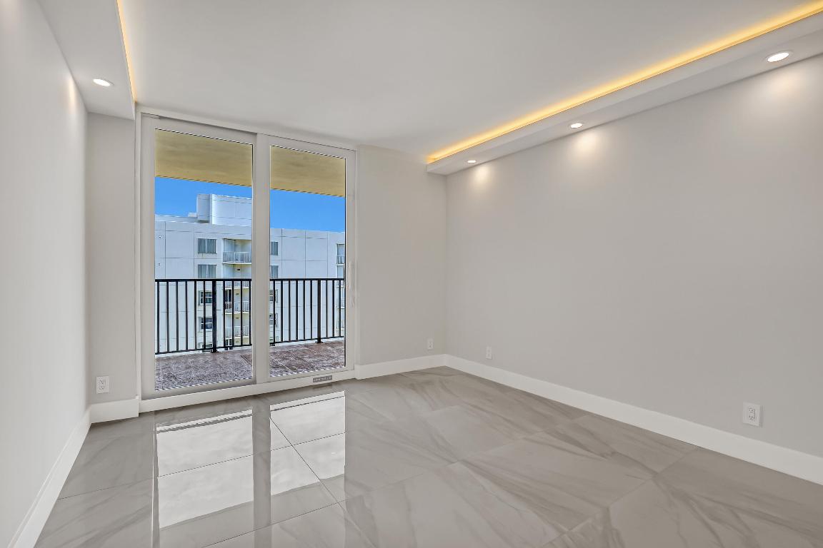 DUNE DECK OF THE PALM BEACHES CONDO - Residential