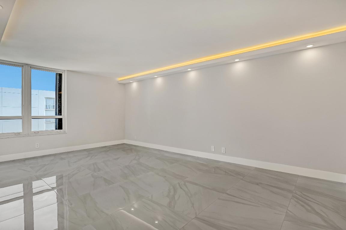 DUNE DECK OF THE PALM BEACHES CONDO - Residential