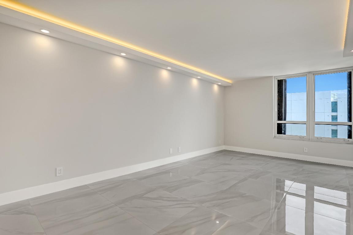 DUNE DECK OF THE PALM BEACHES CONDO - Residential