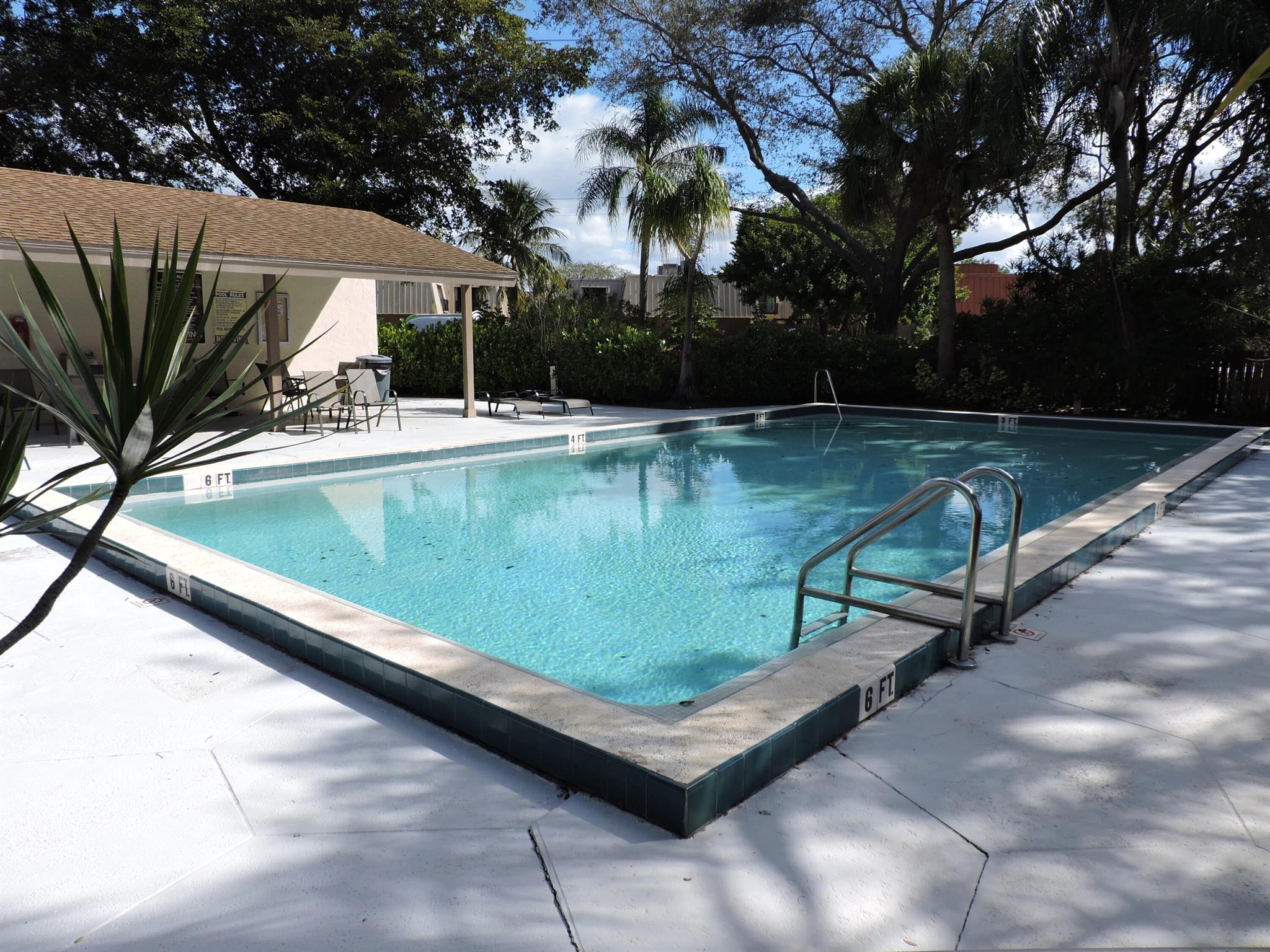 GLENBROOK CONDO - Residential Lease