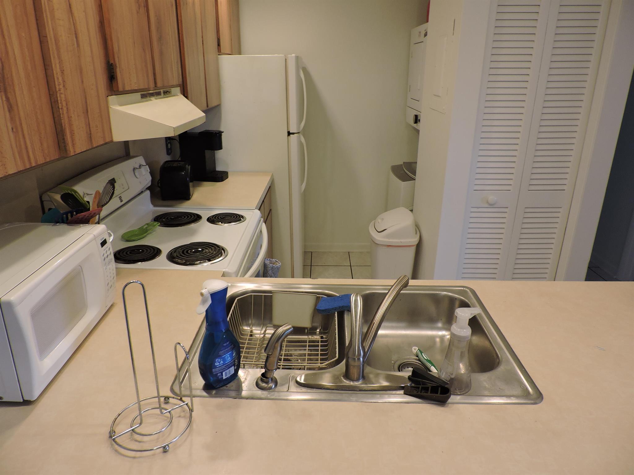 GLENBROOK CONDO - Residential Lease