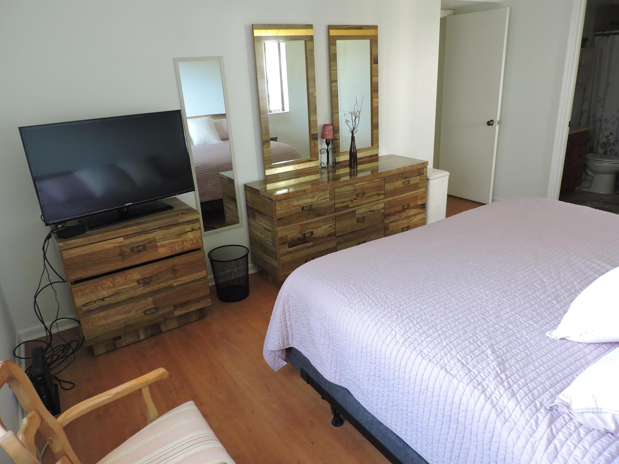 GLENBROOK CONDO - Residential Lease