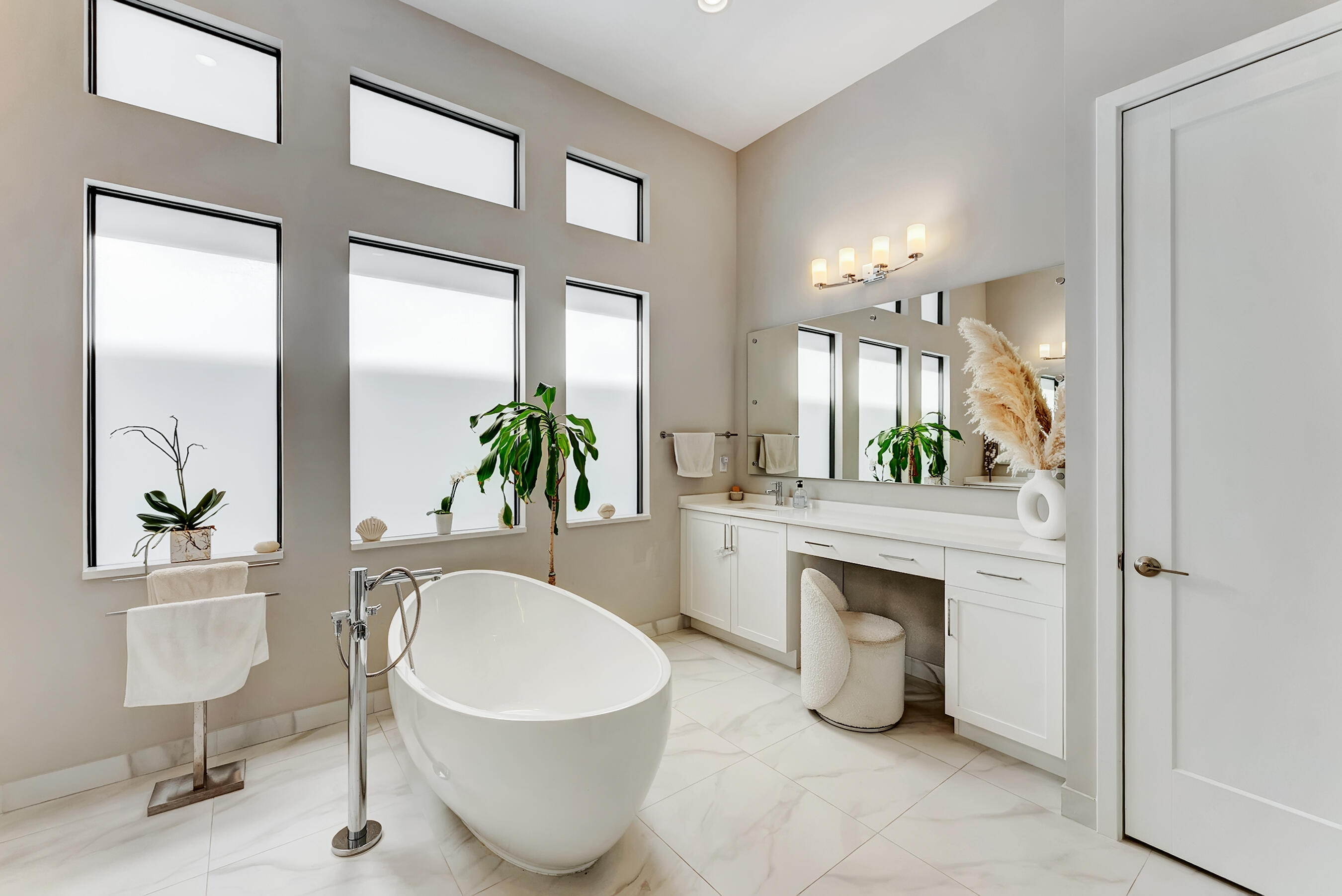 Lotus Palm - Residential