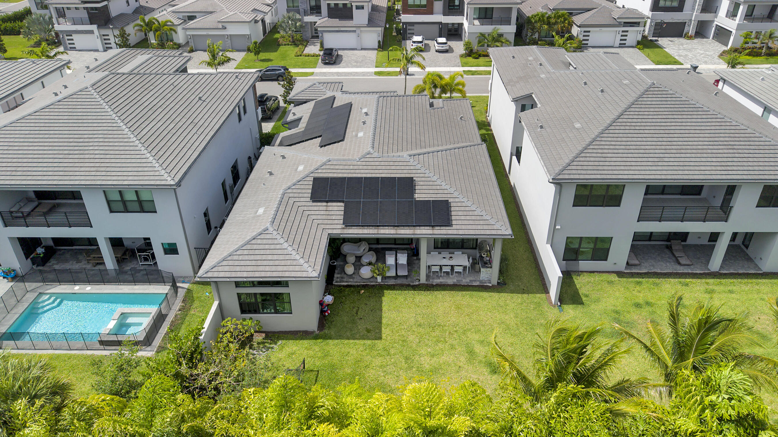 Lotus Palm - Residential