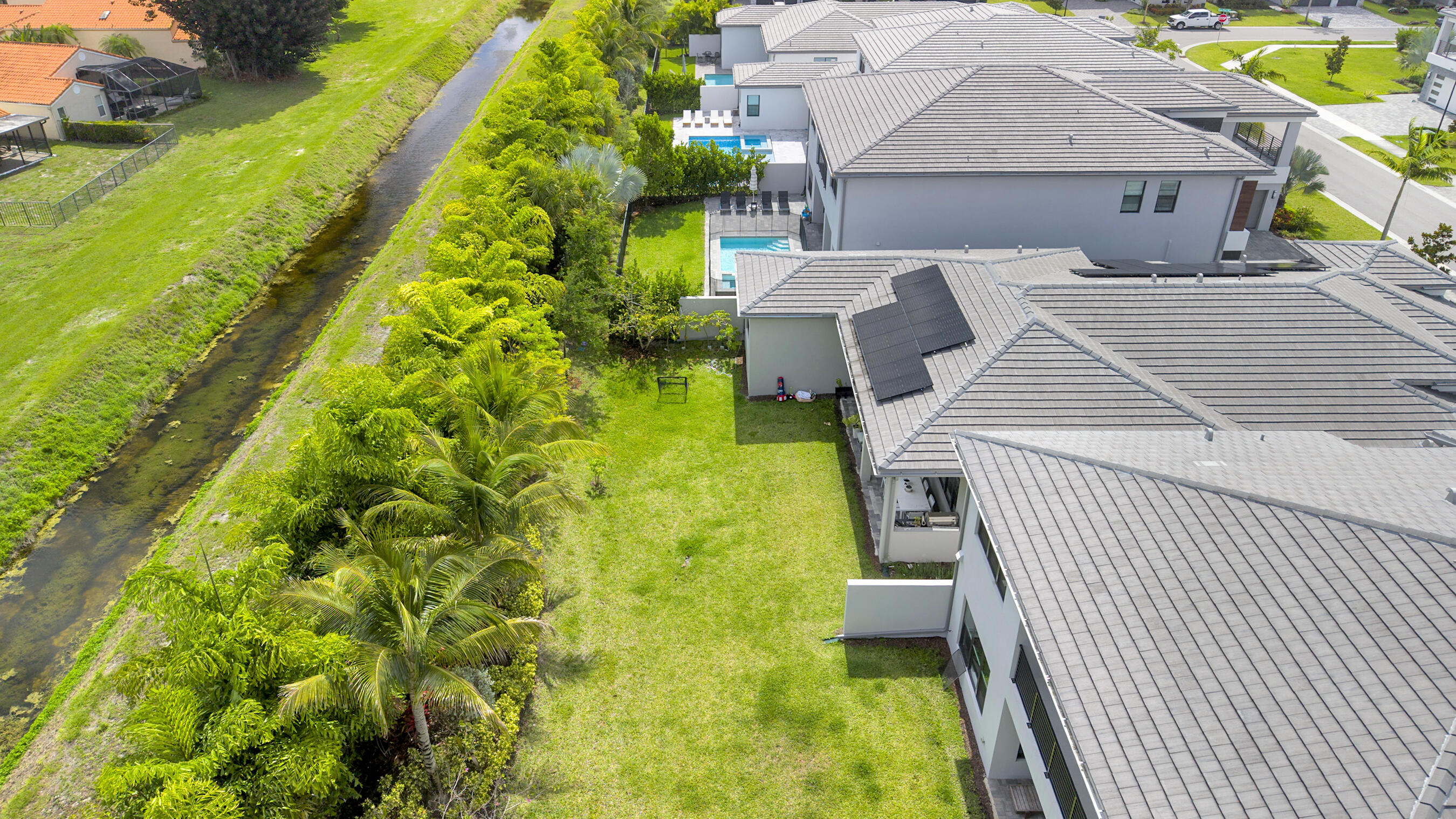 Lotus Palm - Residential