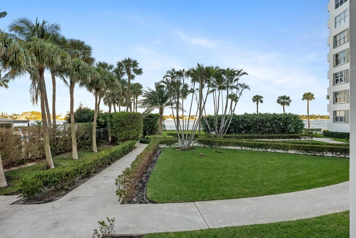 PORTOFINO CONDO PT OF LTS 15 AND 16,JARVIS PAR - Residential