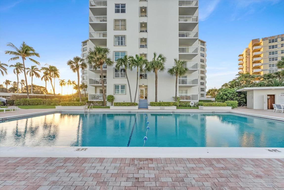 PORTOFINO CONDO PT OF LTS 15 AND 16,JARVIS PAR - Residential